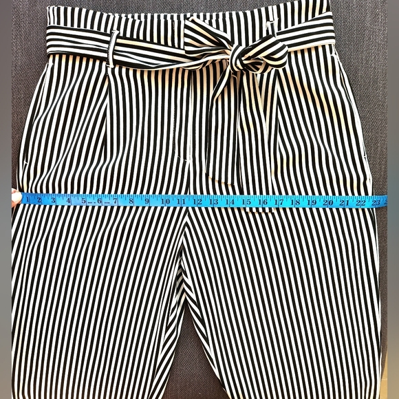 Dynamite High Waisted Wide-Leg Black & White Striped Pants Size Large - Picture 8 of 12